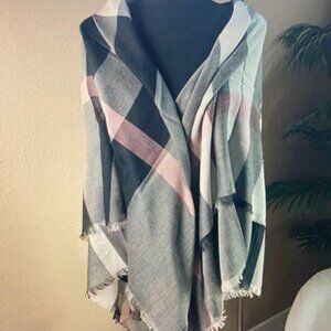 Burberry Plaid Patterned Scarf - Gray and Pink